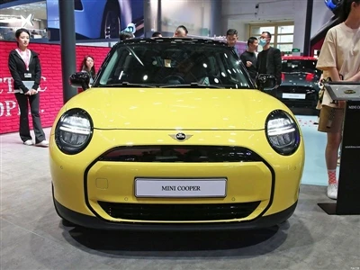 MINI Cooper Electric pronta per il lancio il 6 luglio